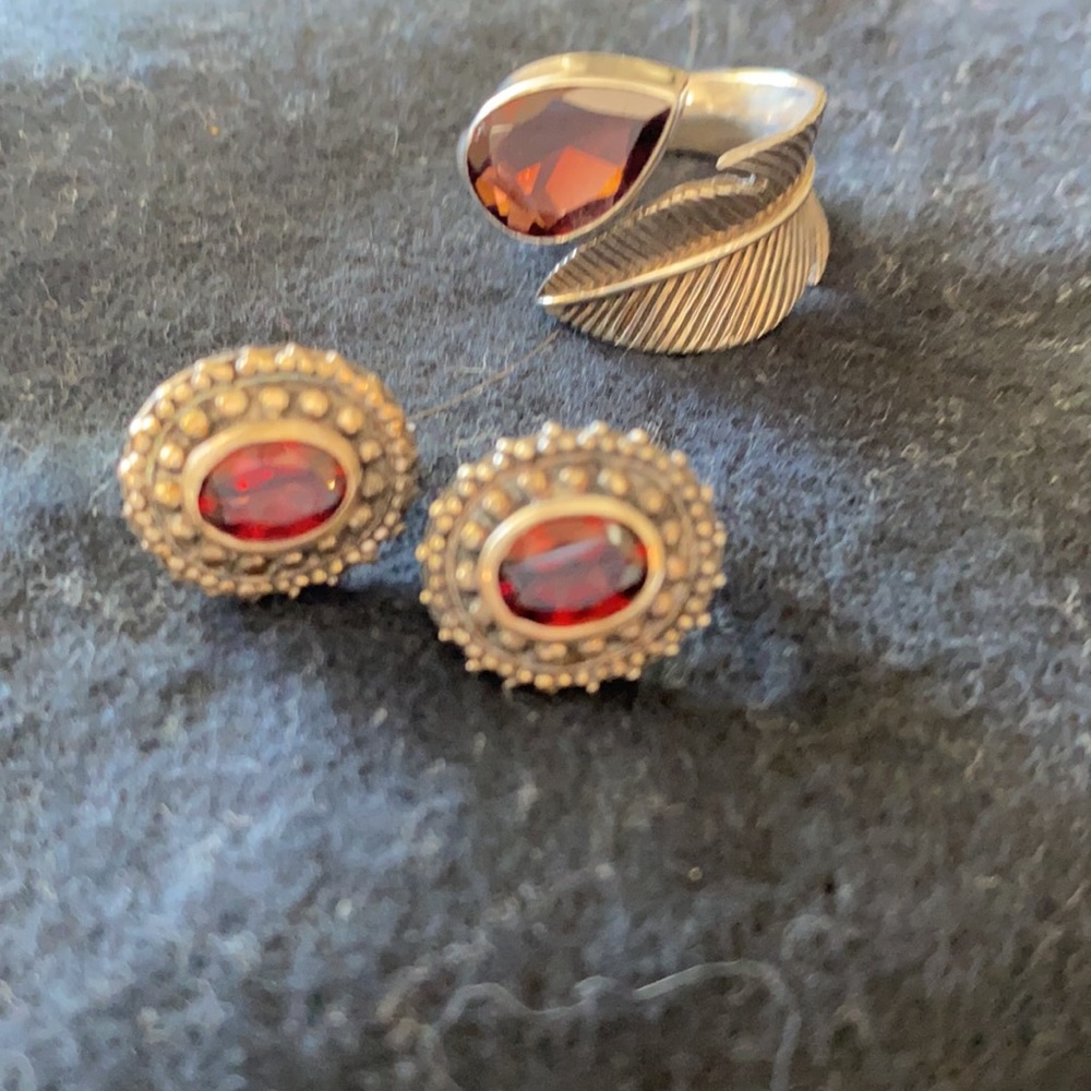 Ring and earring set